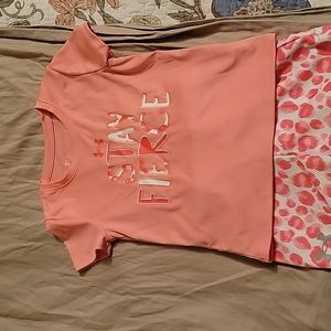 Girls sz 4 Under Armour outfit.